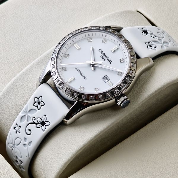 Carnival Luiza White Flower, 2 ремінці 3740 фото